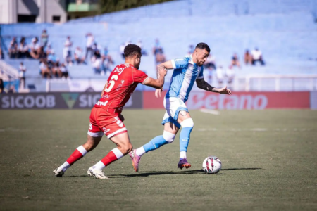 Líder da Série B, Vila Nova recebe o Londrina no OBA em busca de mais uma vitória diante do rival.