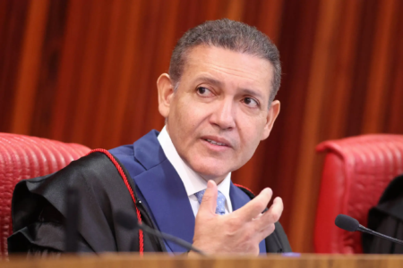 Nunes Marques determina apuração urgente sobre canal ‘Exército do Lula’ no WhatsApp Presidente do TSE circulação de conteúdos suspeitos