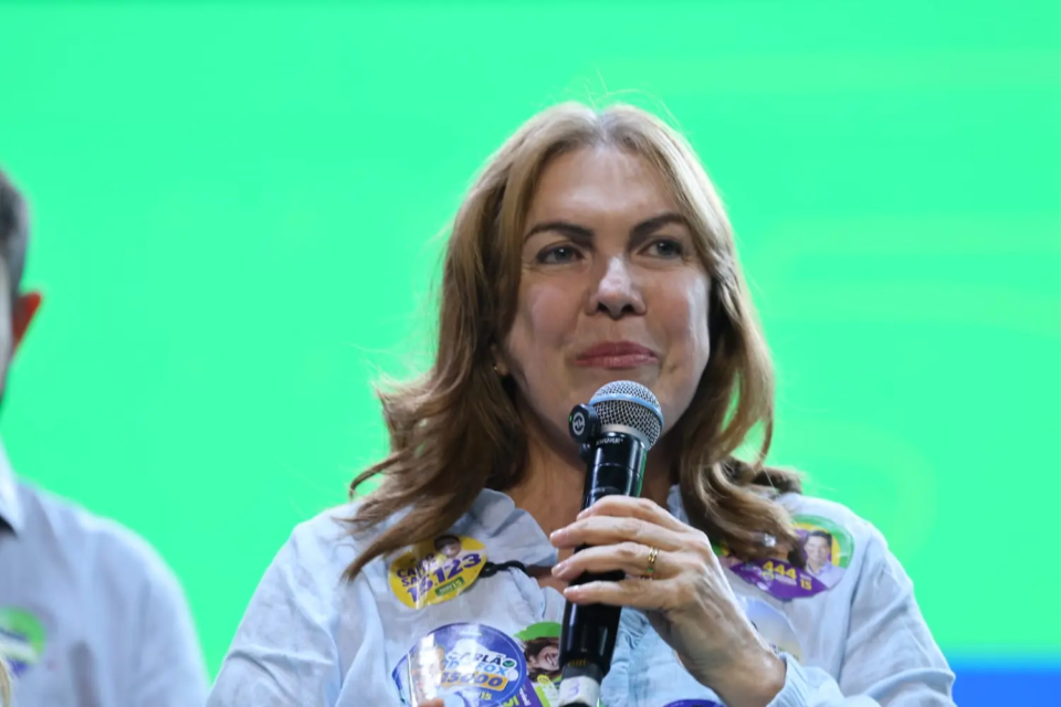Fátima Gavioli retorna à secretaria de Estado de Educação
