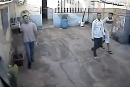 Cabo do Exército e mais dois comparsas são presos por roubo de celulares avaliados em R$ 20 mil, em Planaltina (Foto: Reprodução/TV Anhanguera)