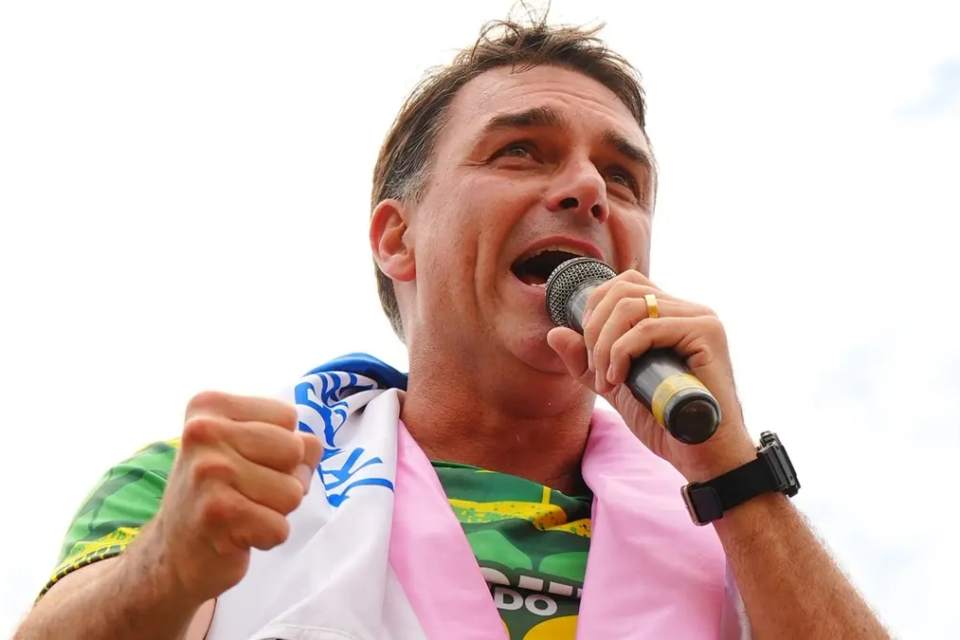 Flávio Bolsonaro sigilo