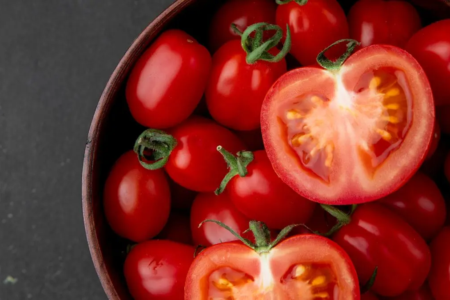 Cesta de tomates