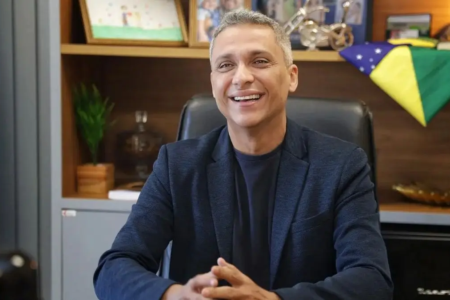 Gayer deve assumir presidência do PL após segundo turno, diz aliado. 'Nosso grande líder hoje'