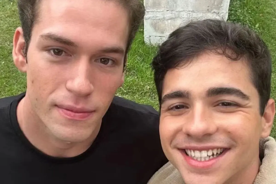 ‘Quem Ama Cuida’: Globo adia beijo de Mau Mau e Felipe novamente; veja quando vai ao ar Sequência estava prevista para terça-feira (27)