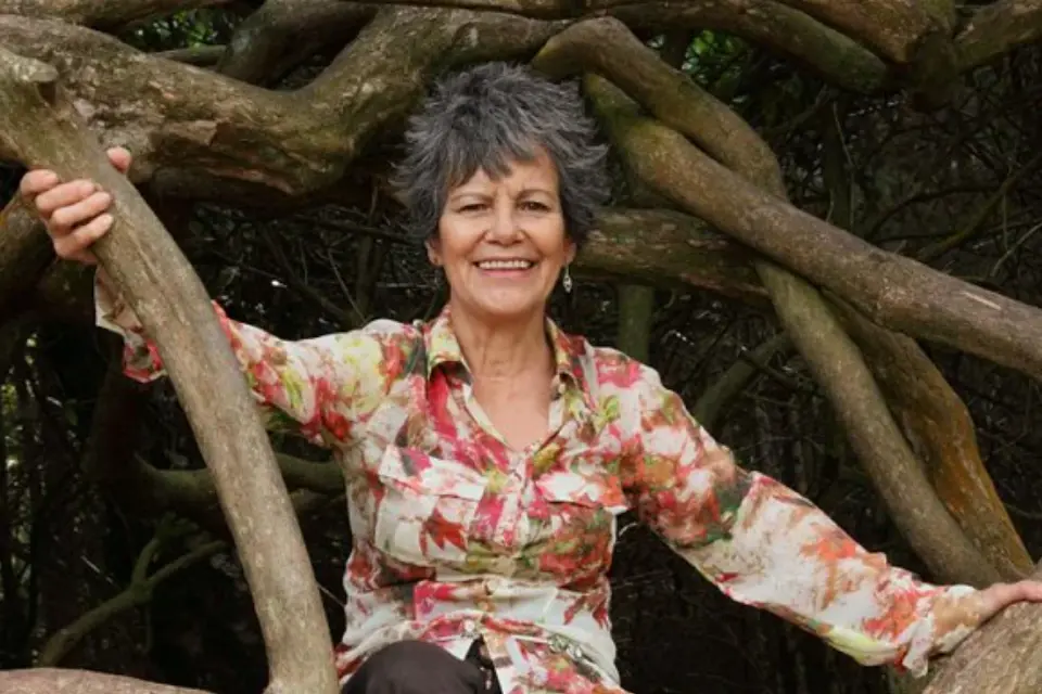 Mulher criada