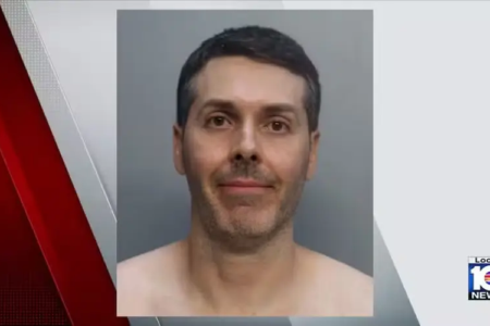 Brasileiro é preso após se vestir com uniforme do ICE e intimidar eleitores nos EUA Danilo Silvaroupa era uma fantasia que comprou na Amazon