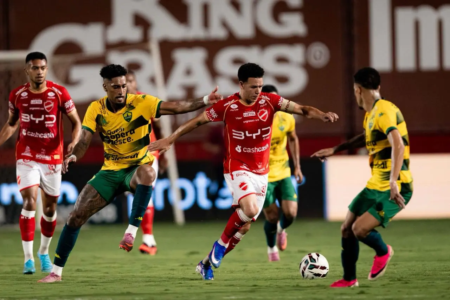 Vila Nova pressiona Cuiabá, mas segue sem balançar as redes