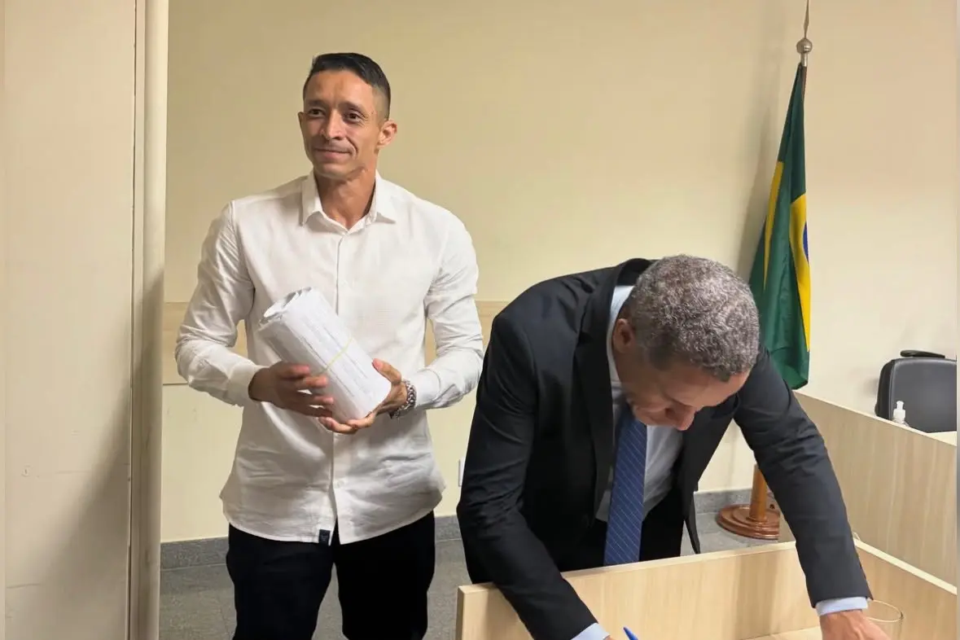 absolvido pelo tribunal